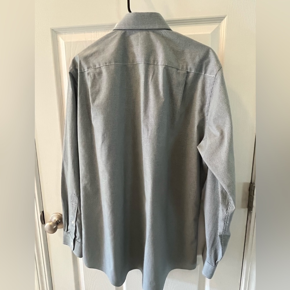 Jos A Bank Long Sleeve Button Down Green Bingham Dress Shirt - Picture 2 of 9